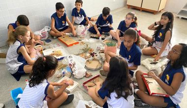 Um olhar artístico sobre a natureza: alunos do 4º ano exploram composições com elementos naturais