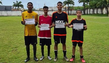 Alunos do Colégio Sete ganham prêmios de melhores jogadores em seletiva de futebol